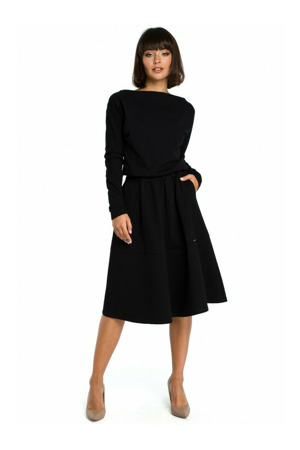 B087 Šaty midi střihu - černé