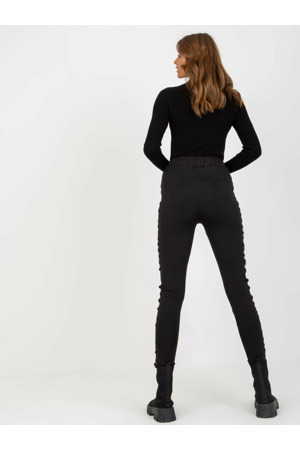 Legíny VI LG 144 1.06 černá