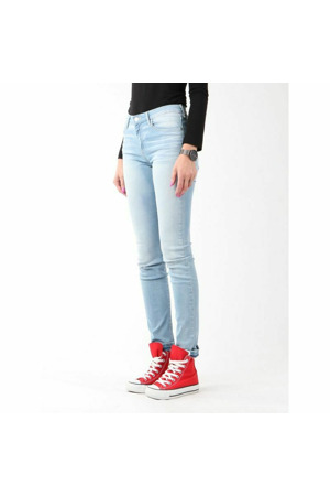 Dámské džíny Wrangler Skinny Sunkissed W Jeans W28KLE86K