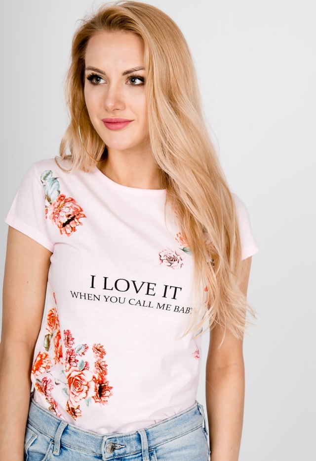 Dámské tričko T-shirt s potiskem růže a nápisem: "I love it when you call me baby" - M - Pudrově růžová