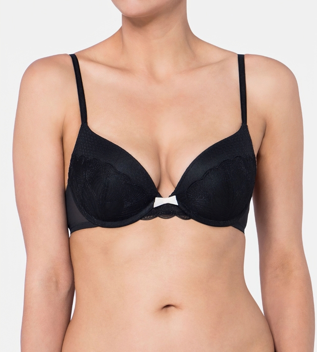 Triumph Push-up Wow Lace WHU tělová 