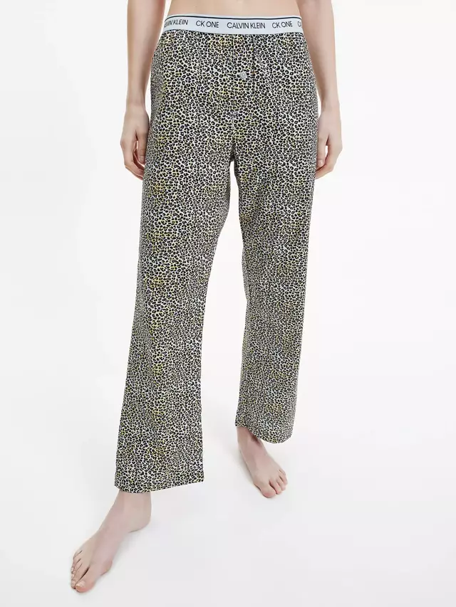 Dámské pyžamové kalhoty QS6433E - V4L Fialová se zvířecím vzorem - Calvin Klein - L