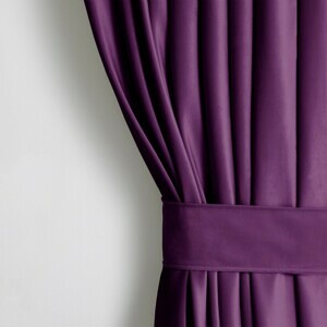 Závěs AmeliaHome Velvet 140x245 cm švestkový, velikost 140x245