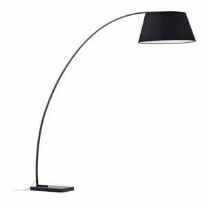 Čierna stojacia lampa s textilným tienidlom (výška 210 cm) Juhe – Kave Home