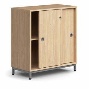 Skriňa s posuvnými dverami QBUS, 1 polica, na nožičkách, s madlom, 868x800x400 mm, strieborná, dub