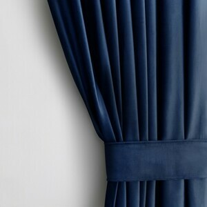 Záves AmeliaHome Velvet 140x 270 cm modrý, velikost 140x270