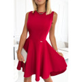 Elegantní dámské červené šaty s brokátem a s delší zadní částí 397-1 (3653152) - 5