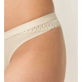 Dámské tanga Aura Spotlight High Leg string krémová - Triumph (3241130) - 20