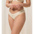 Dámské kalhotky Aura Spotlight Brazilian krémové - Triumph (3241135) - 30